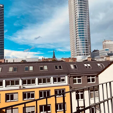 Station * Frankfurt am Main